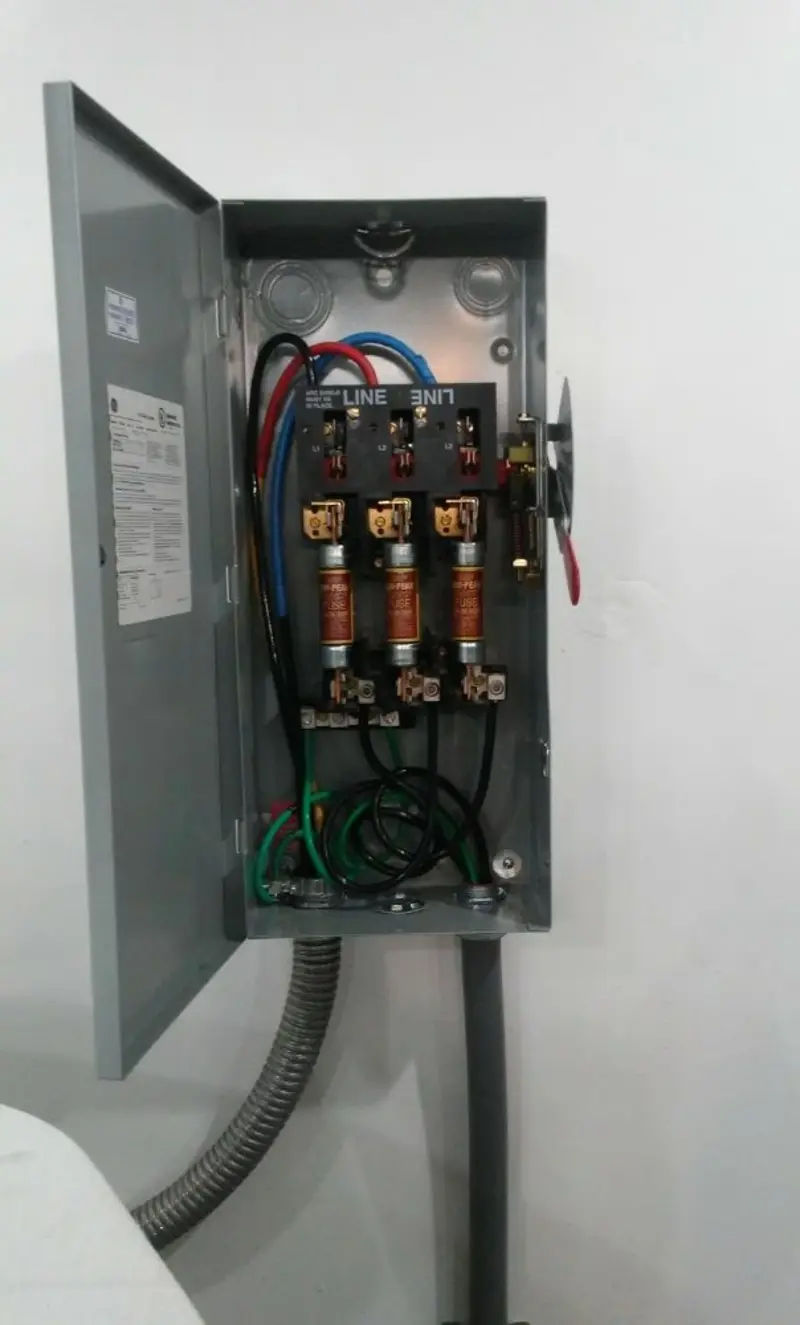 Three-phase disconnect switch installed for Electrical Wiring & Rewiring in Wixom